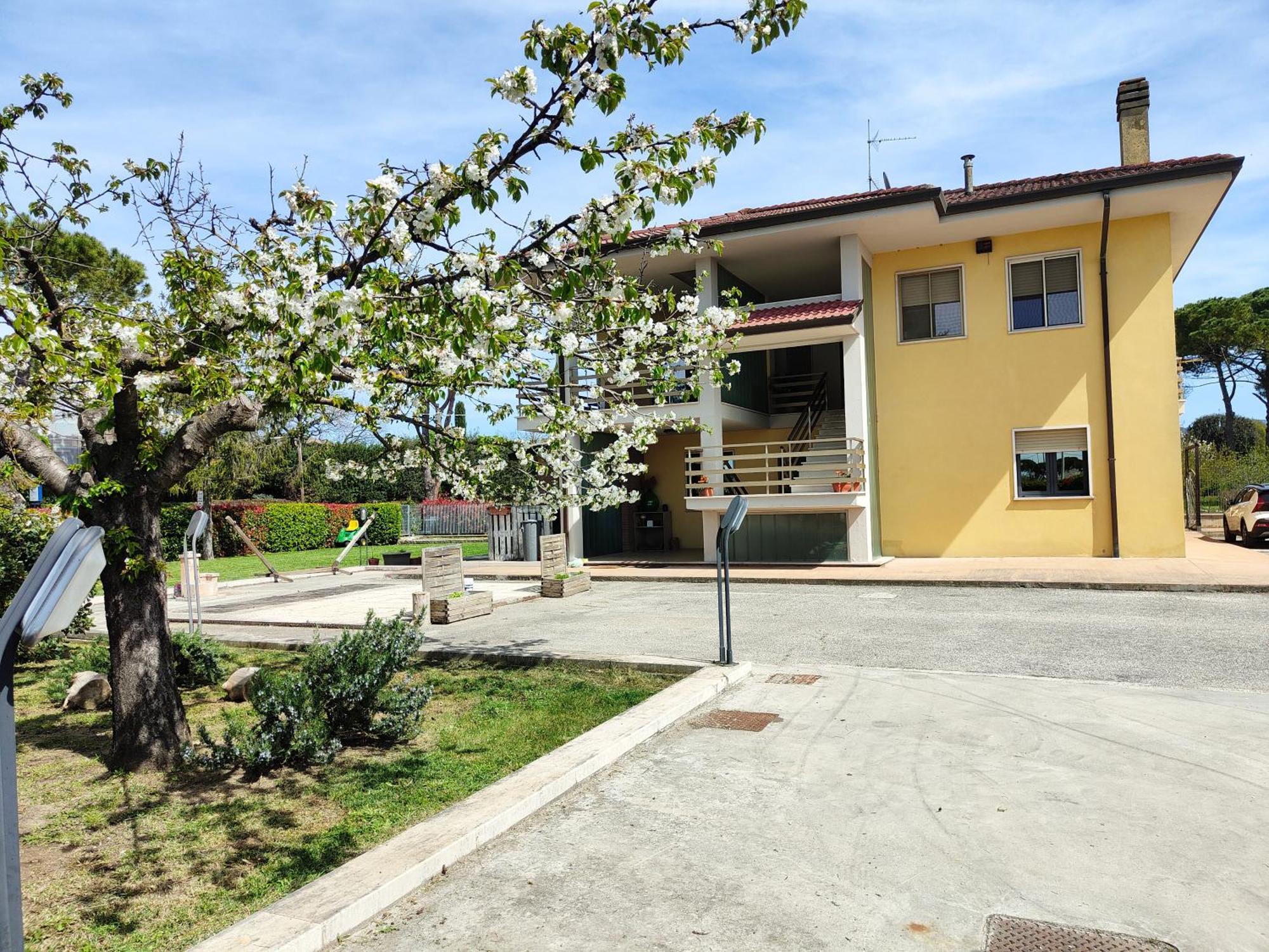 Bastia Home Appartamento 바스티아 움브라 외부 사진